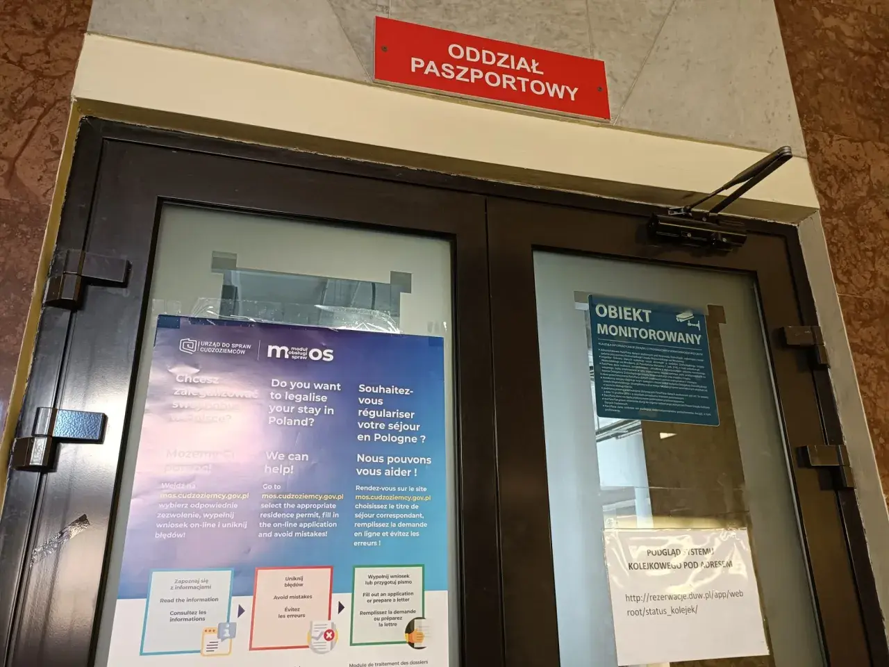 Oddział paszportowy w Legnicy. Informacje o legalizacji pobytu i system rezerwacji kolejek.