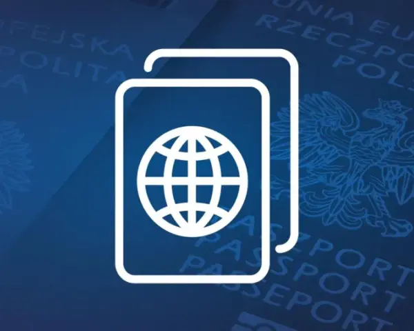Symbol paszportu na tle godła Polski i napisu "Rzeczpospolita Polska". Planujesz podróż z biura paszportowego Kraśnik?