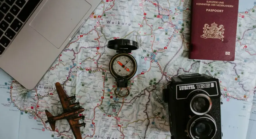 Paszport jest potrzebny do Bułgarii. Planujesz podróż? Mapa, aparat i paszport czekają.