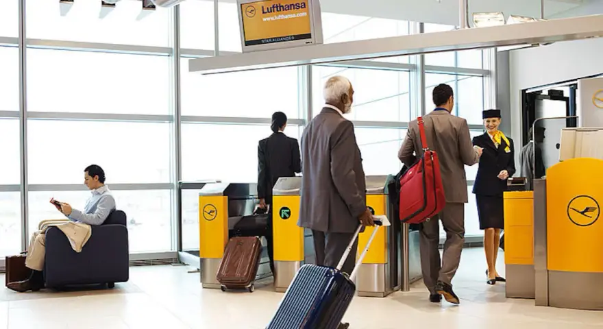 Lufthansa bagaż rejestrowany – co można zabrać, a czego unikać