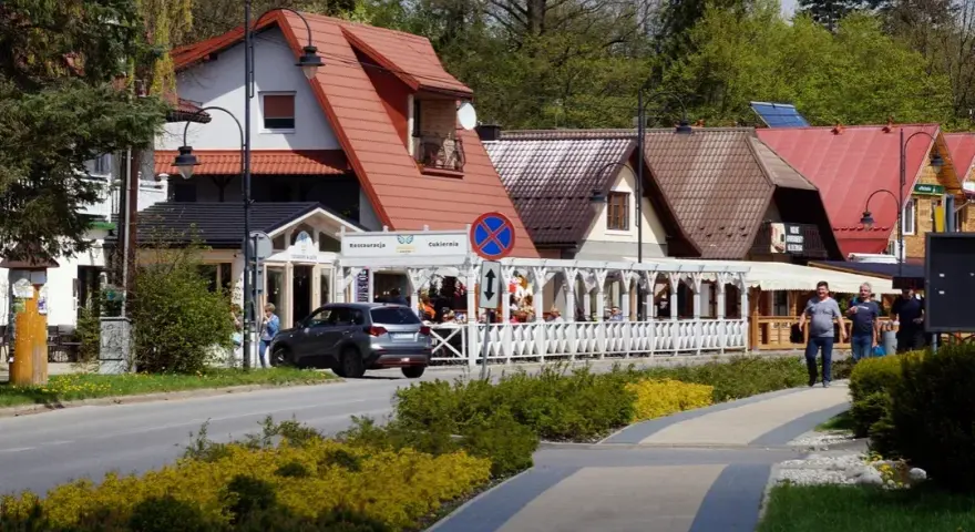 Polańczyk gdzie zjeść: najlepsze miejsca z lokalnymi specjałami