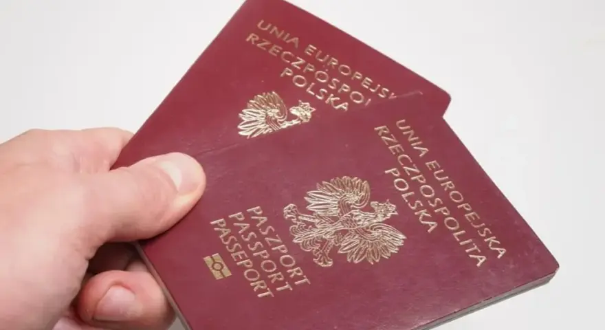 Ile czekamy na paszport? Czas oczekiwania, który zaskoczy każdego